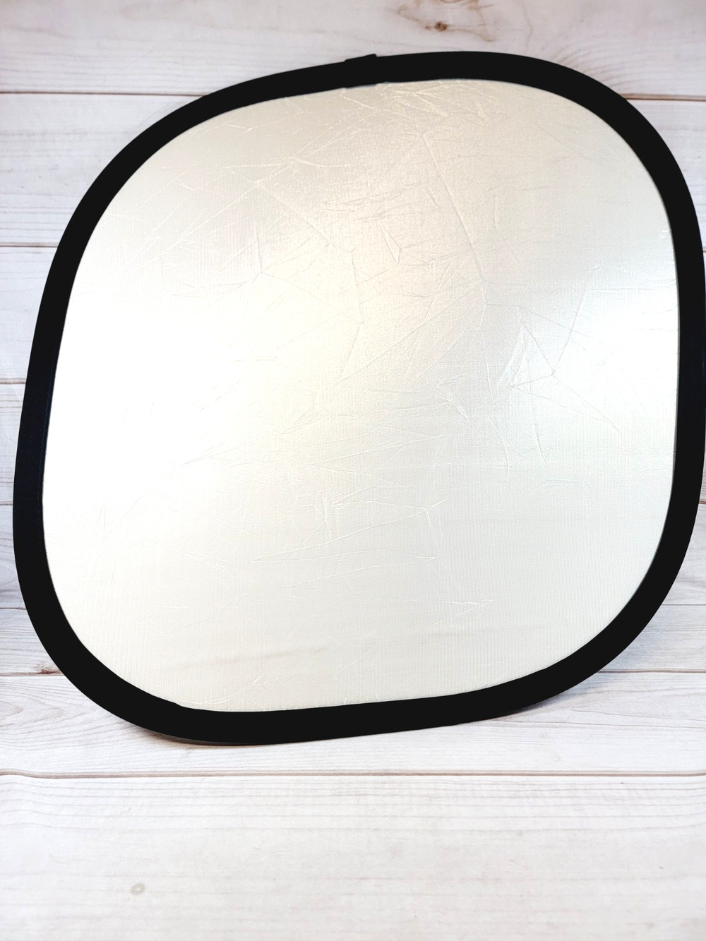 Westcott Illuminator- 30” Sunlight/White Reflector & Silver / Gold